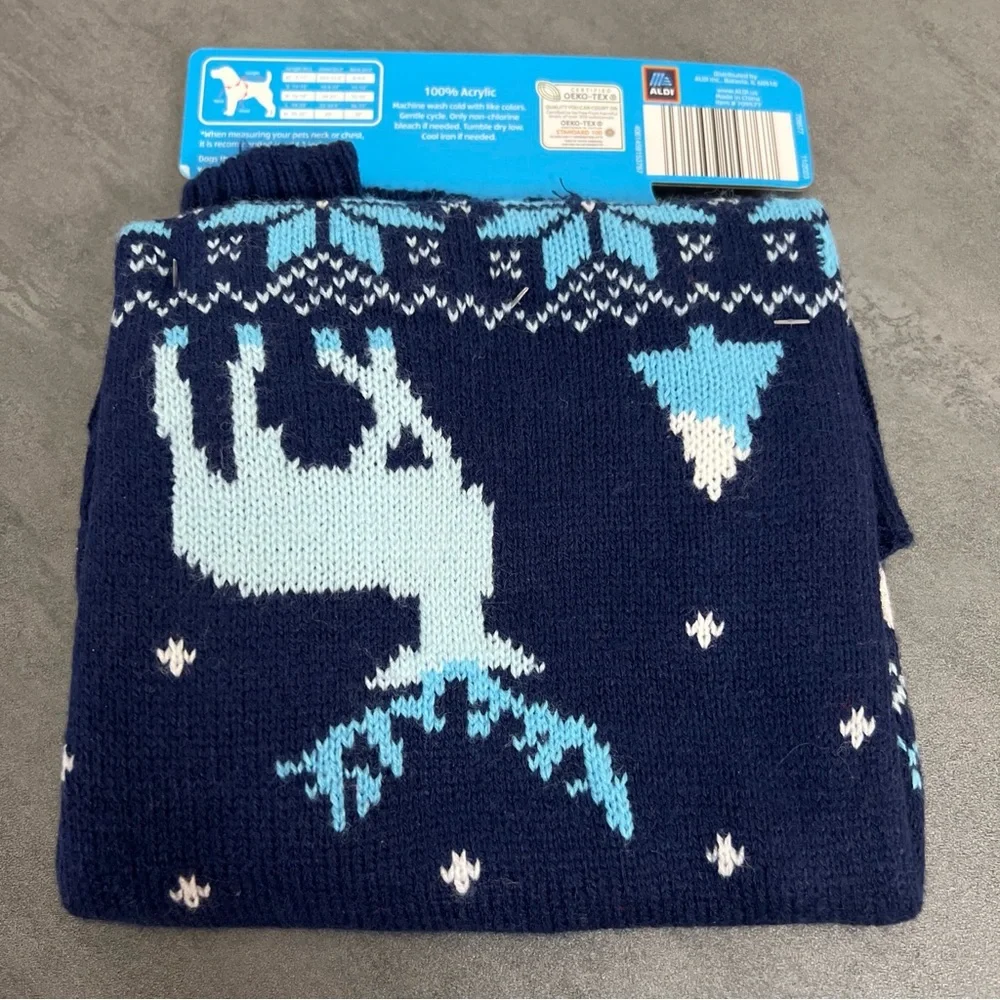 ALDI Gear Christmas Holiday Winter 2023 Pom Beanie‎ & Matching Med Dog Sweater